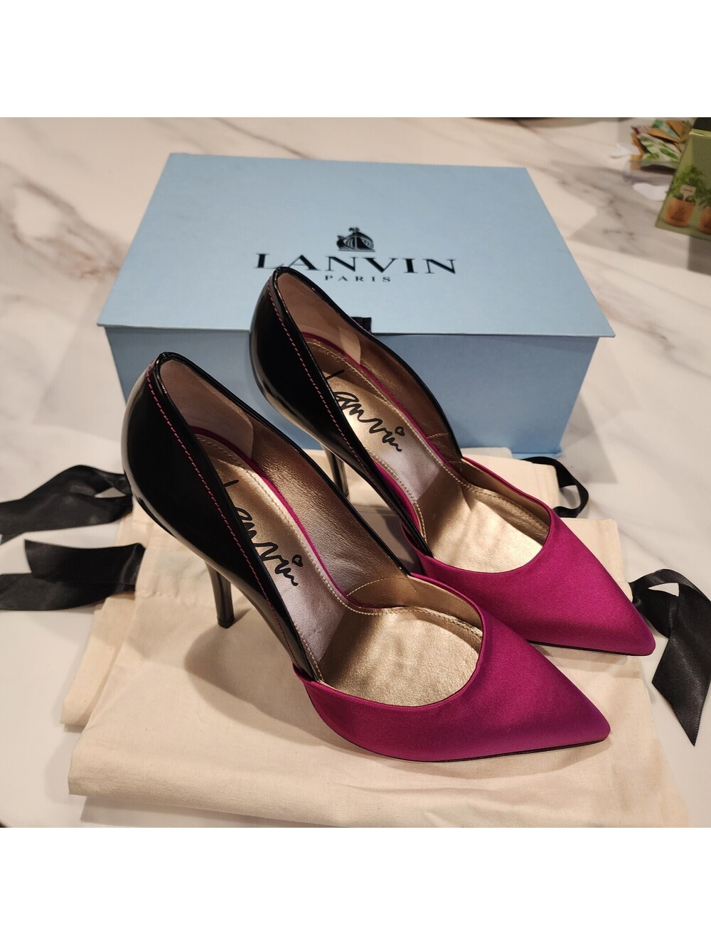 NIB Lanvin Paris Satin Patent Leather Pointed-Toe Pumps Heels 39 US 8.5–9